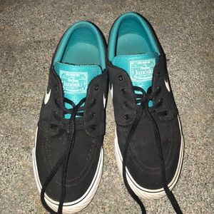 Nike: Janoski